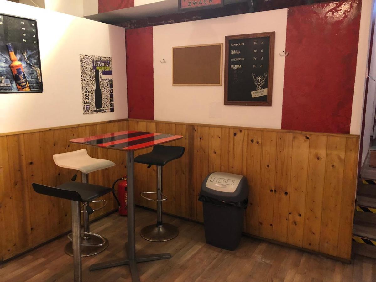 Lejlighed Whole Basement Former Pub For Stag Do, Bachelor House Party Flat