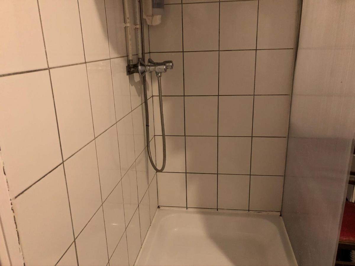 Whole Basement Former Pub For Stag Do, Bachelor House Party Flat Apartment *