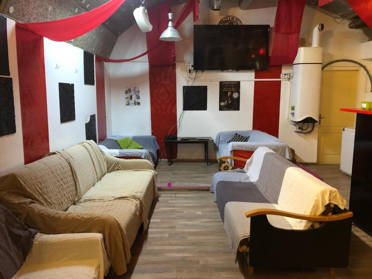 Lejlighed Whole Basement Former Pub For Stag Do, Bachelor House Party Flat
