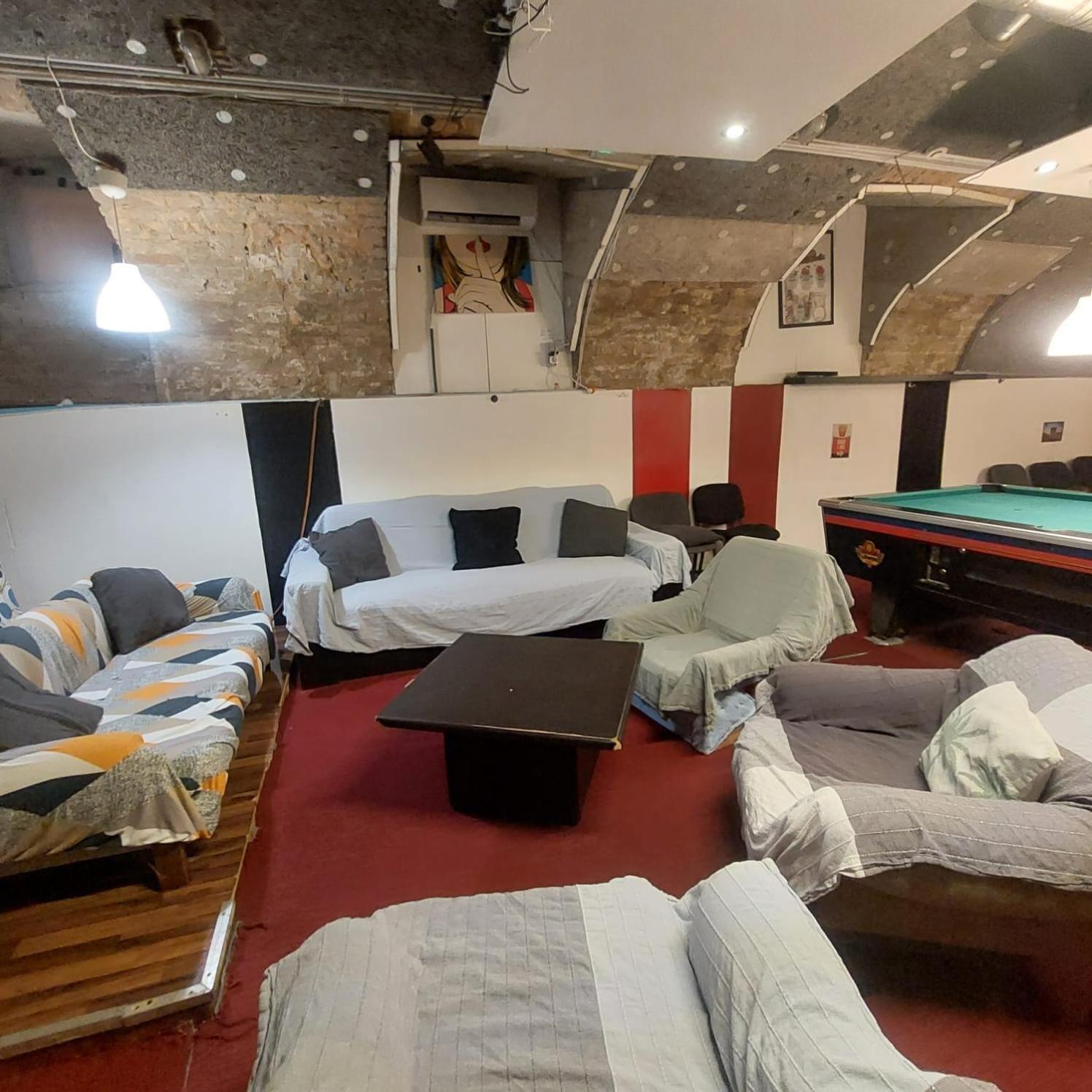 Whole Basement Former Pub For Stag Do, Bachelor House Party Flat *